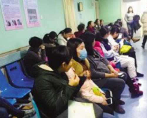 重庆供卵代怀费用解析：2024年重庆供卵试管费用预估与明细